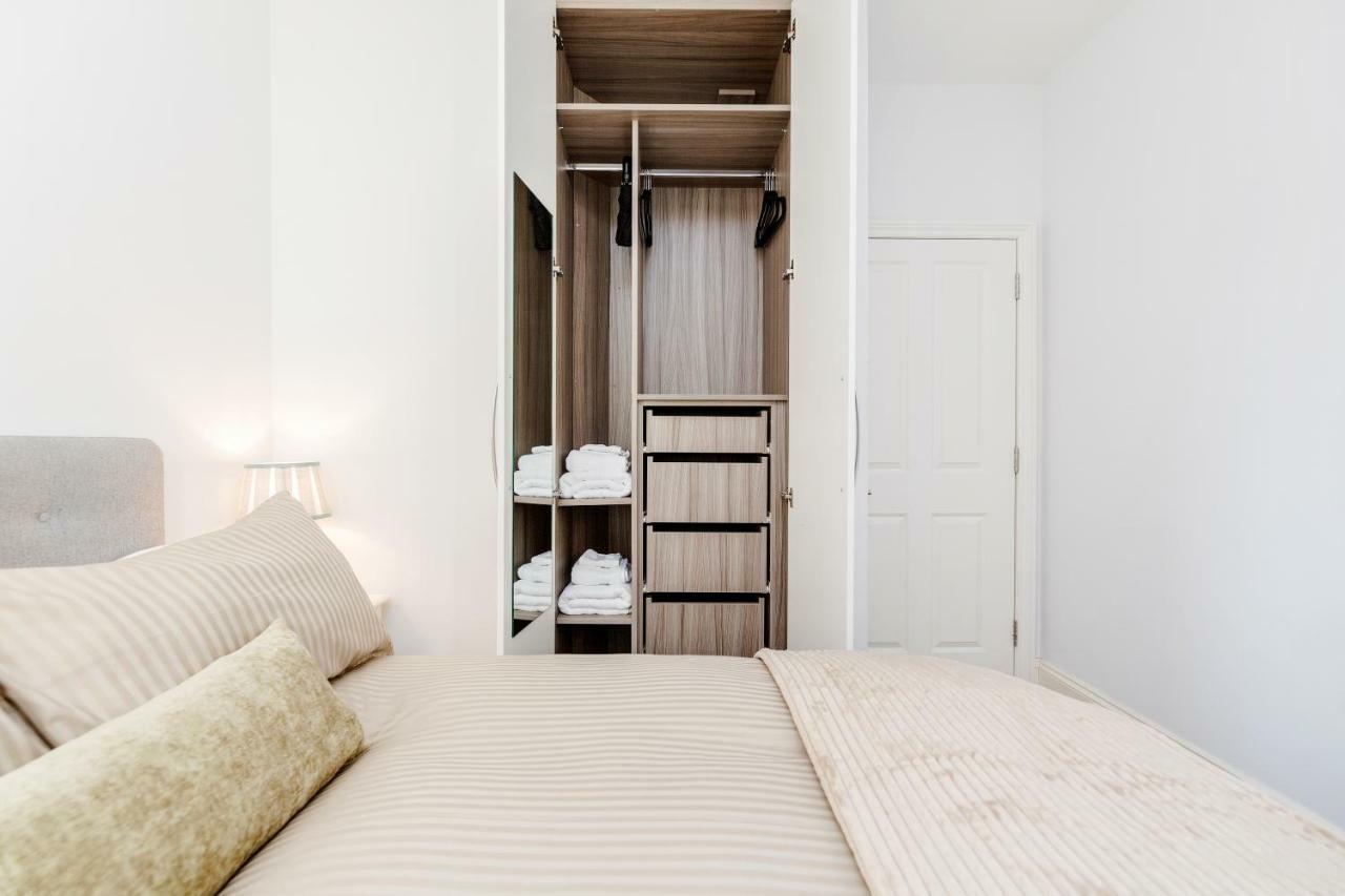 Bright & Modern 2-bed Notting Hill Appartement Londres