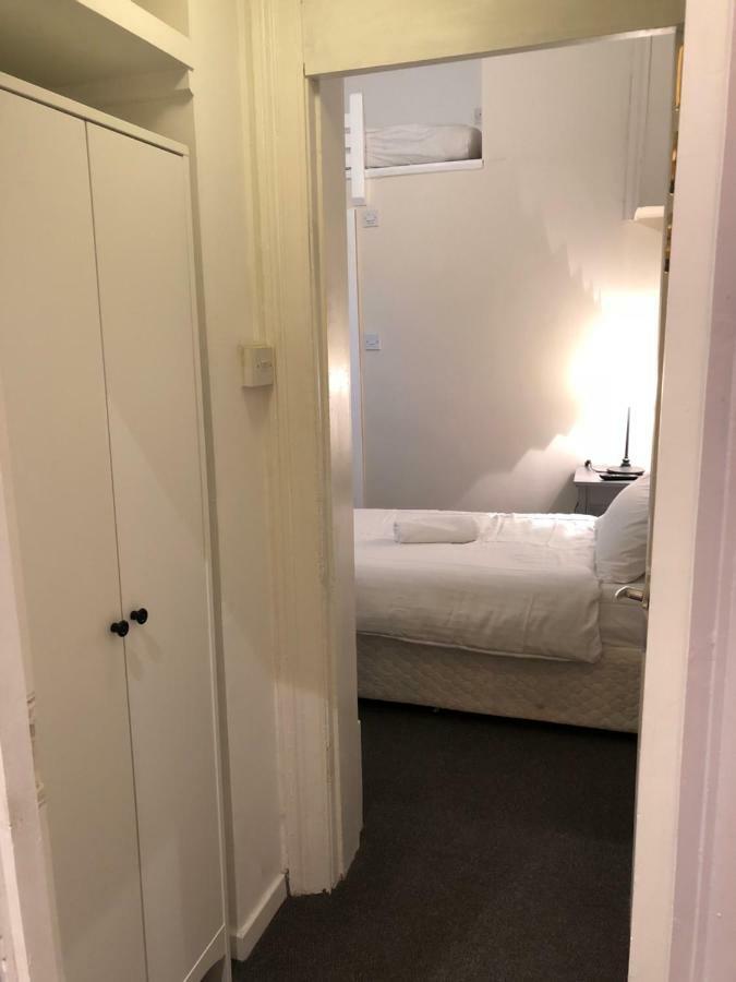 Bed & Breakfast Tourian Lounge Hotel