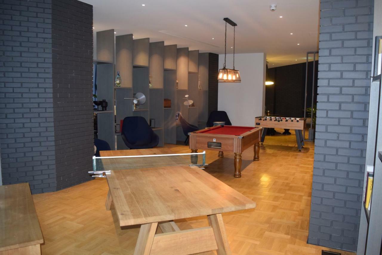 Island 3 Bedroom Luxury Apartments, Canary Wharf Apartment London
