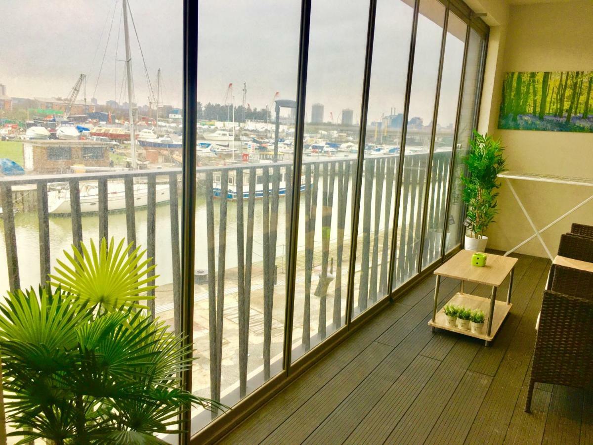 Excel 2 Bedrooms River View London
