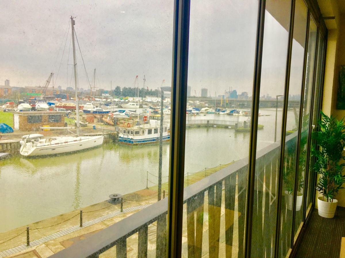 Excel 2 Bedrooms River View Leilighet