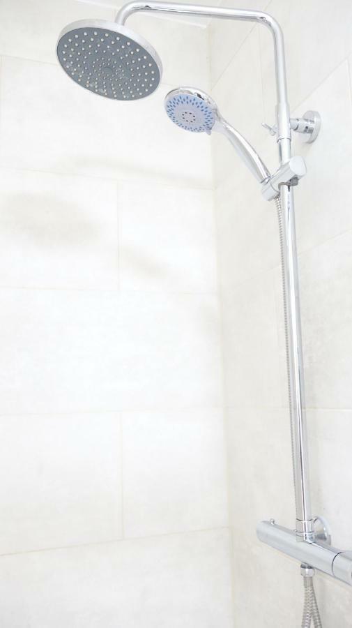 Privatunterkunft Heathrow Ensuite Rooms- Auto Check In *