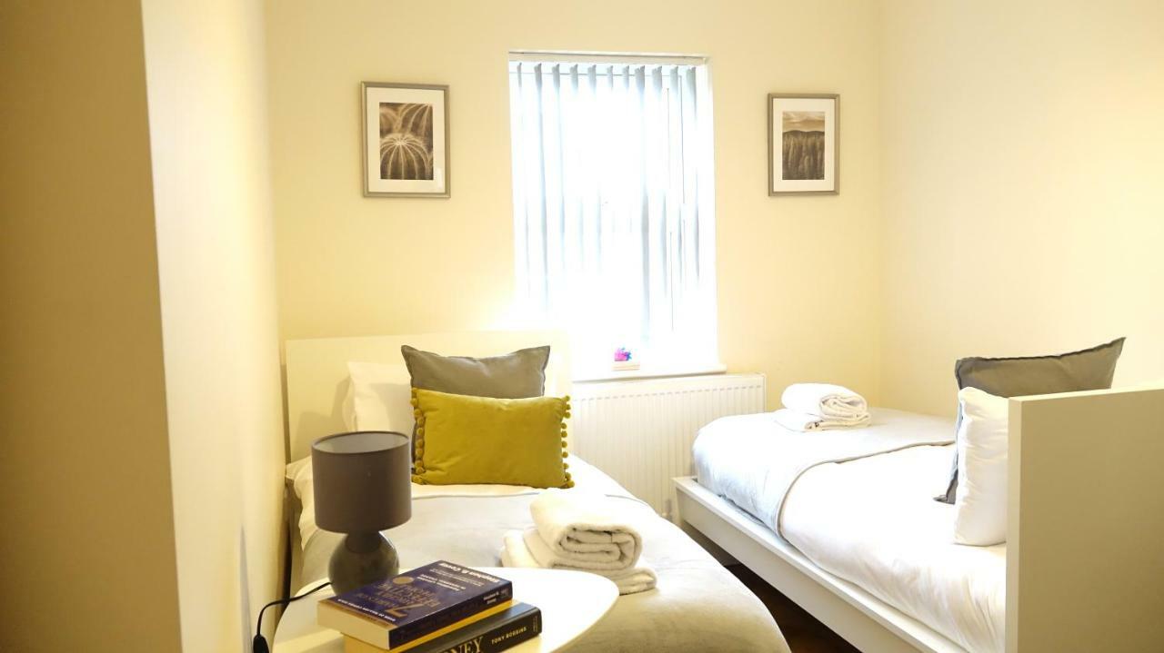 Heathrow Ensuite Rooms- Auto Check In Privatunterkunft *