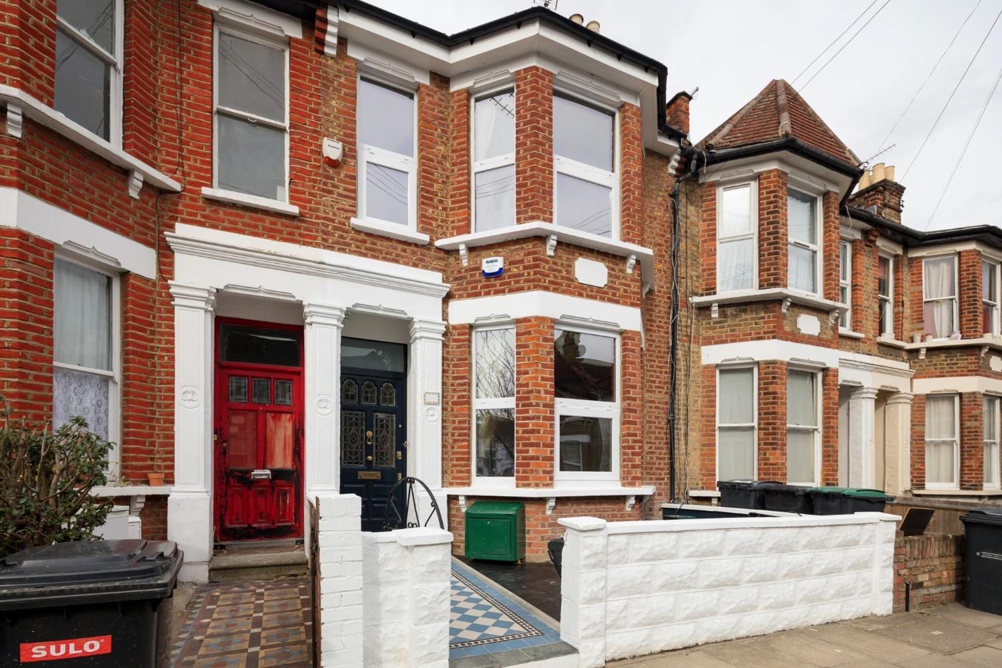 Courcy Road - 7 Bedroom - Sleeps Up To 22