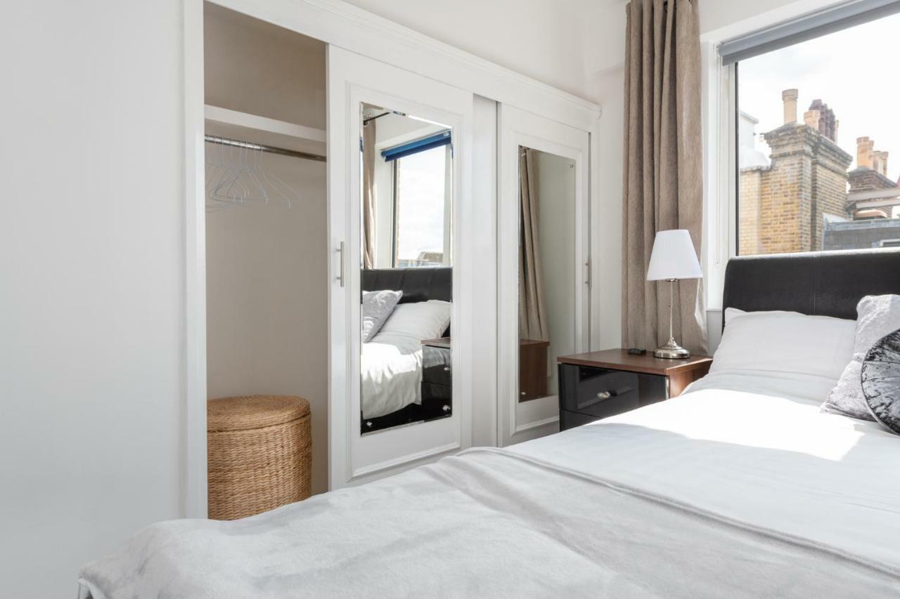 Royal Mayfair Suite, Green Park.
