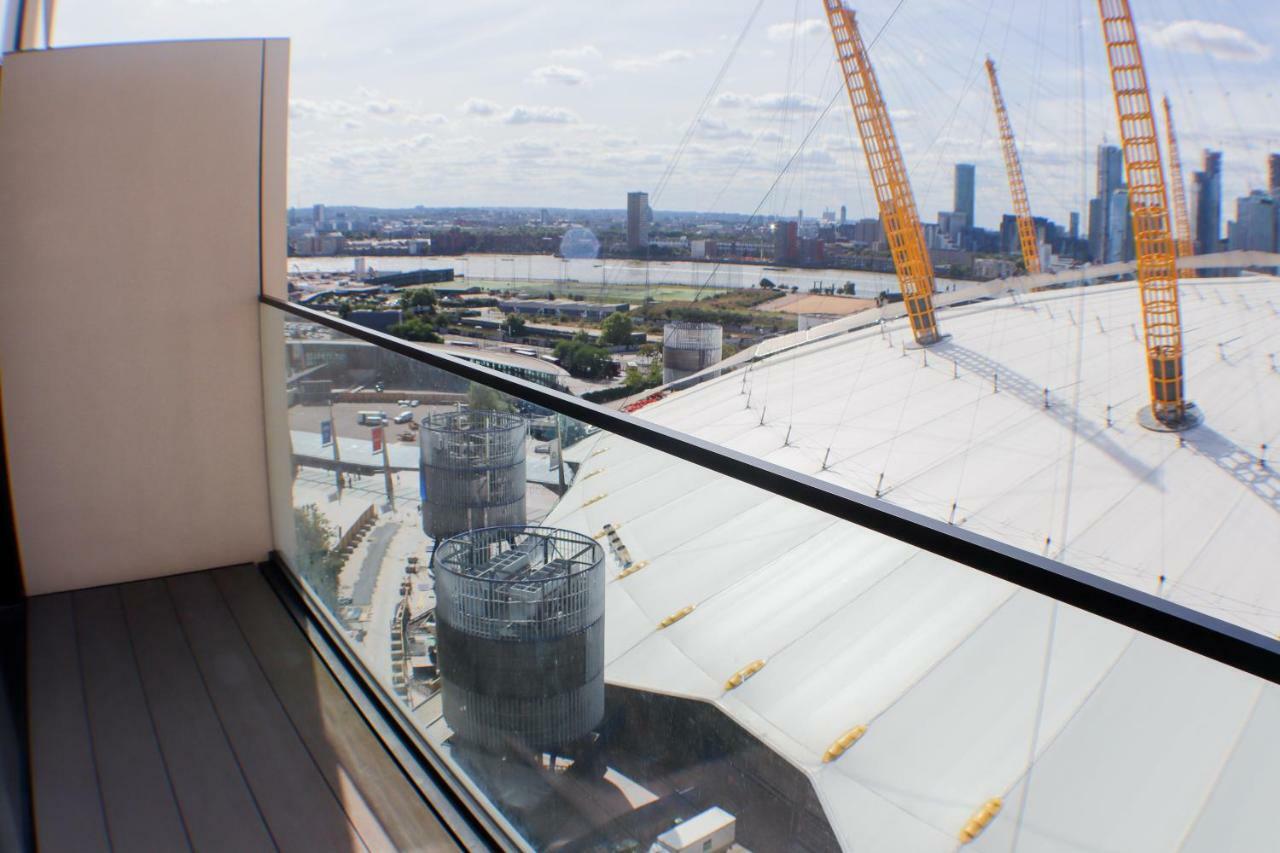 Luxury North Greenwich O2 Arena Apartment London