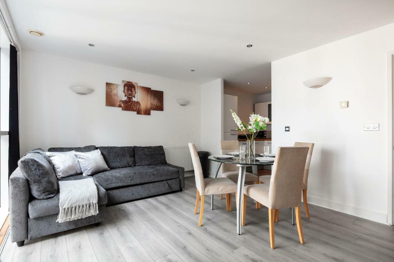 Luxury With River View, Gym And Parking *