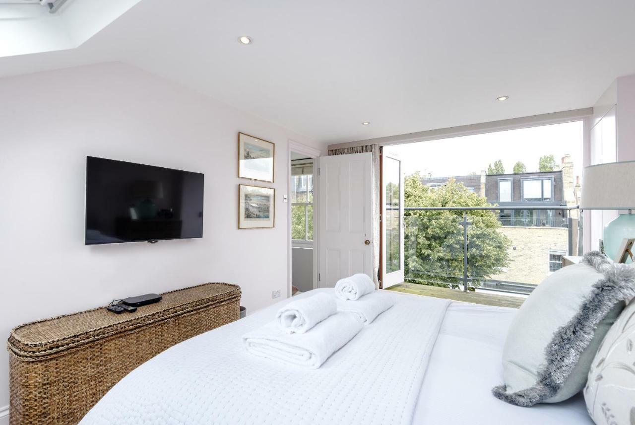Chic Wandsworth With Patio By Underthedoormat Feriehus