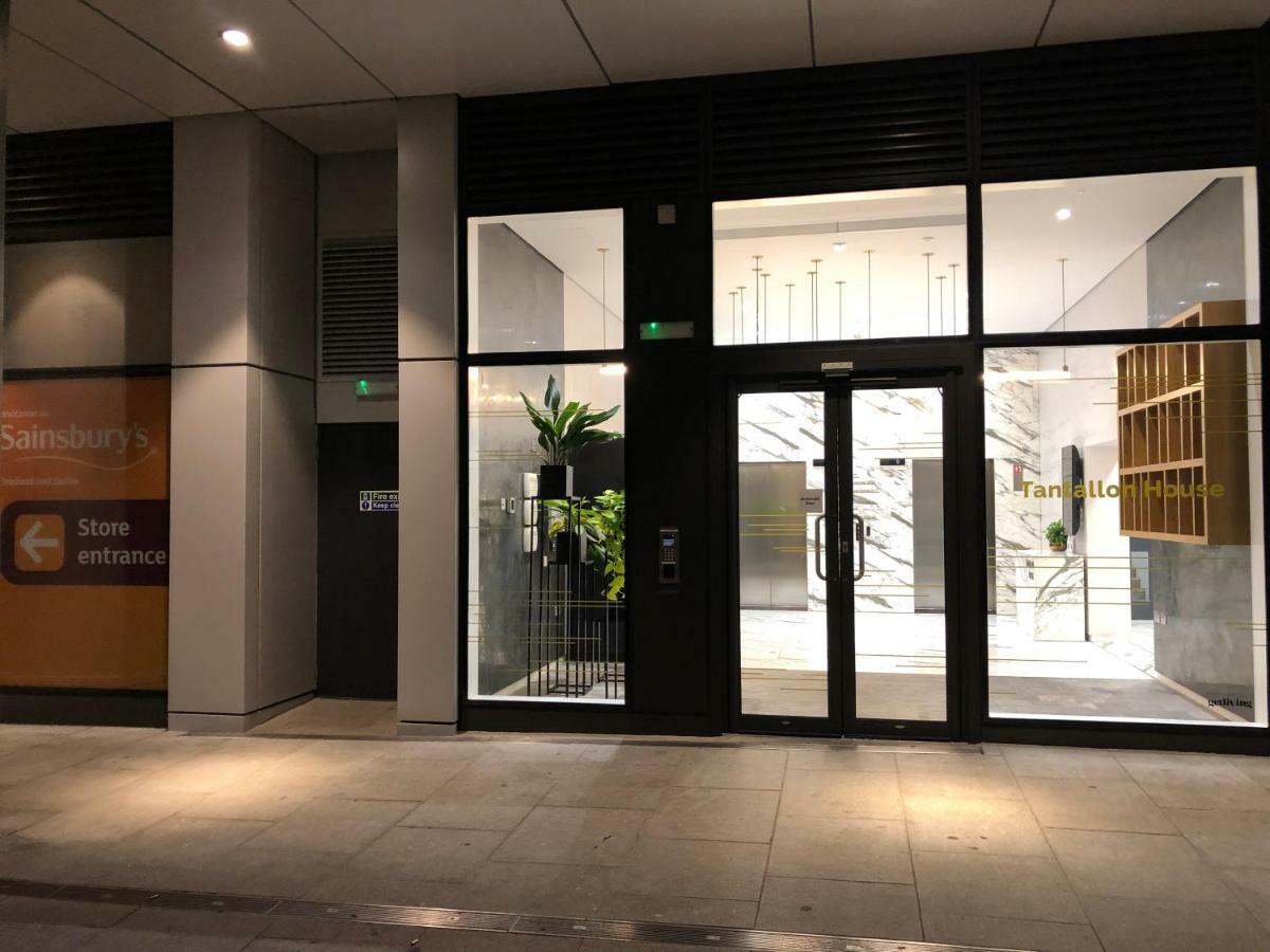 Eye Suites Lägenhet