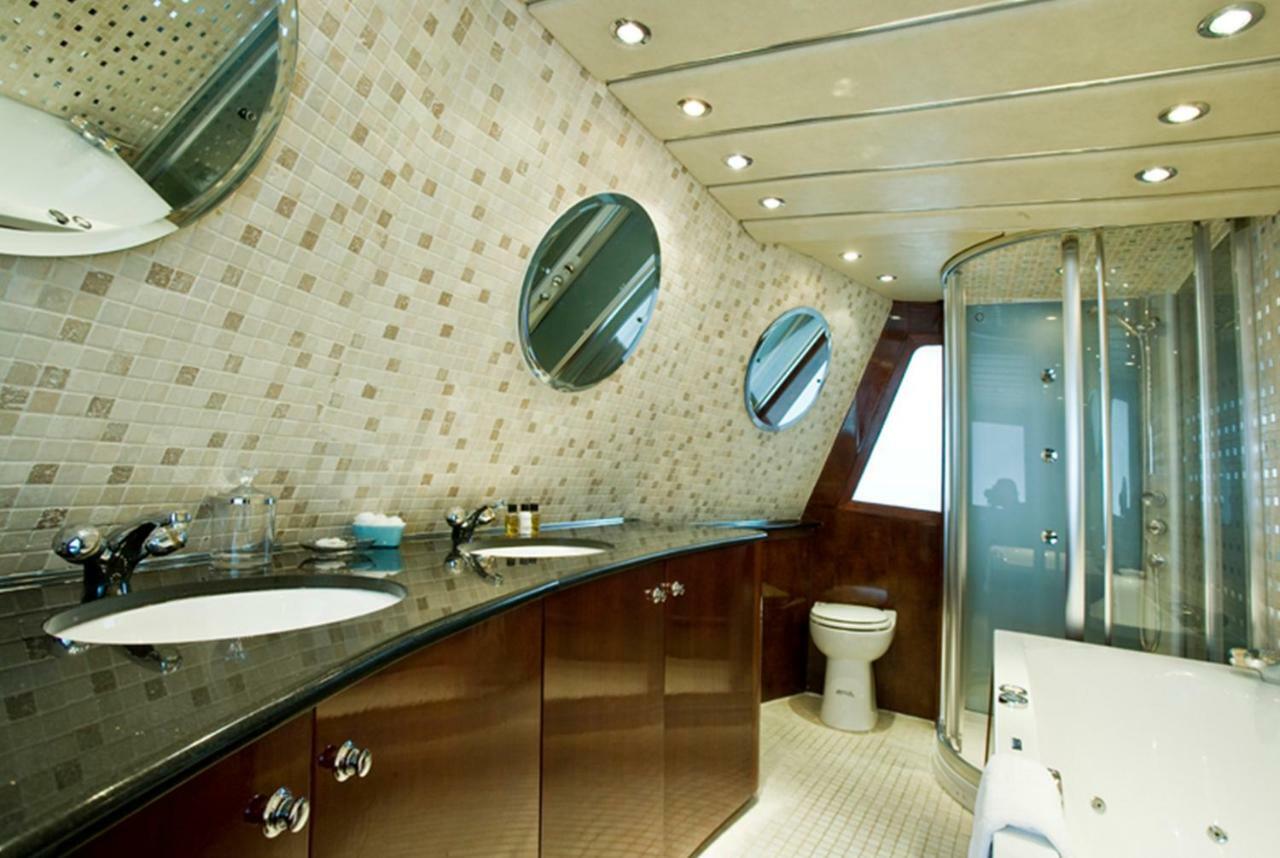 Absolute Pleasure Yacht Hotel