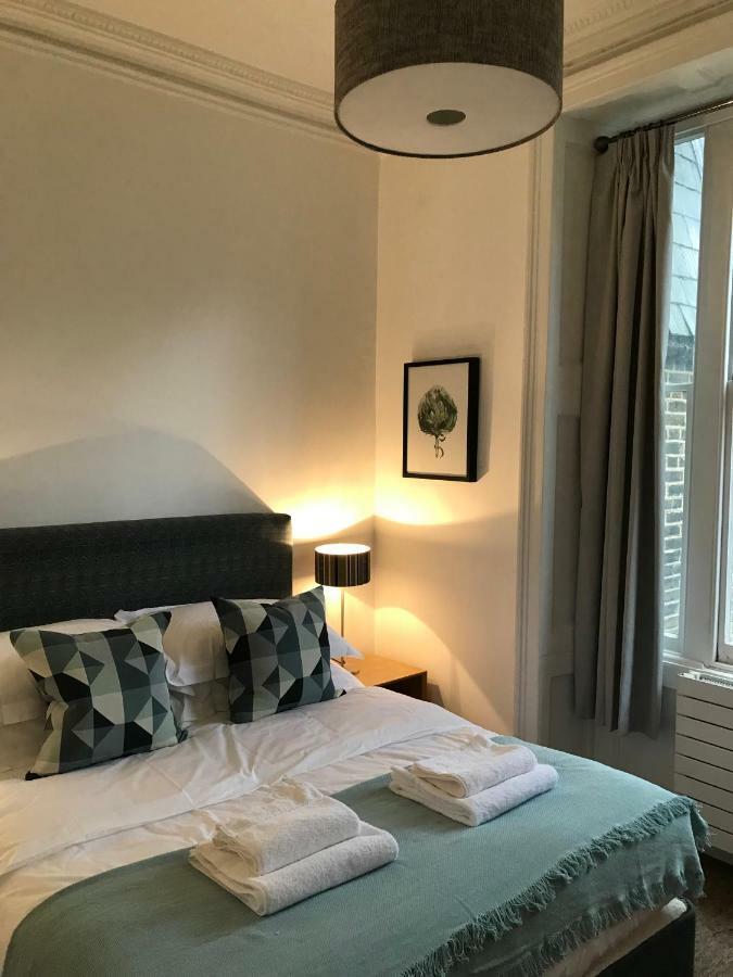 Acorn - Gower Street Apartment