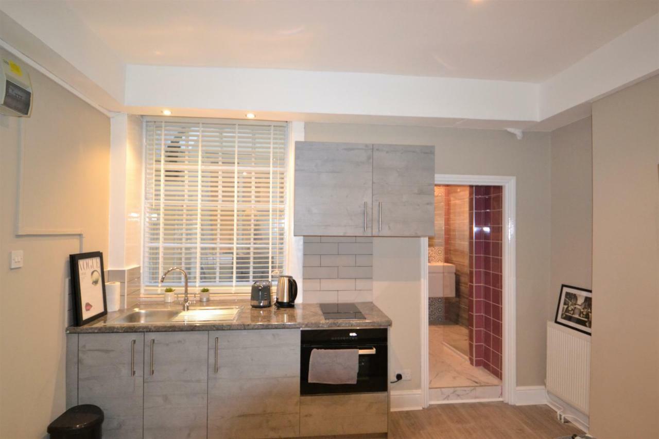 Marble Arch Studio Apartment *