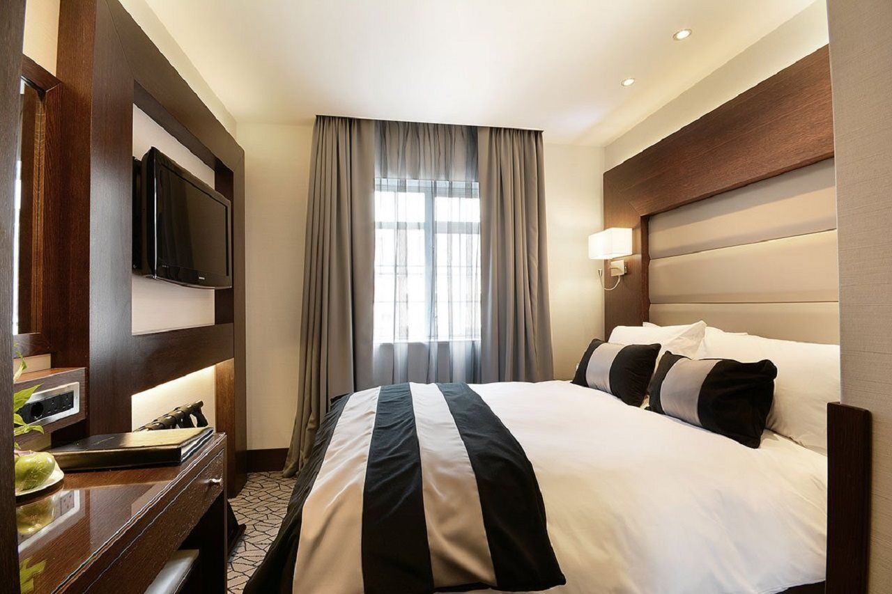 Park Grand Paddington Court London