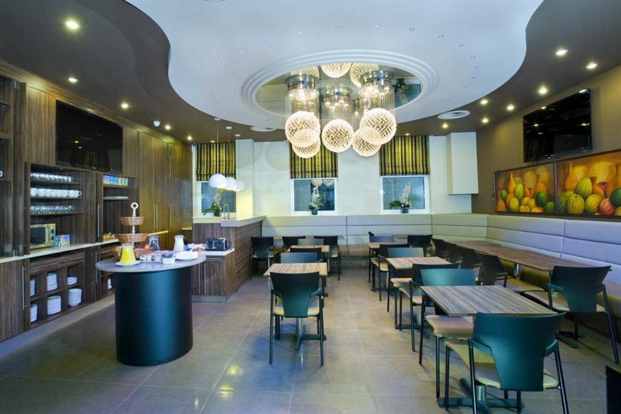Eden Plaza 2*