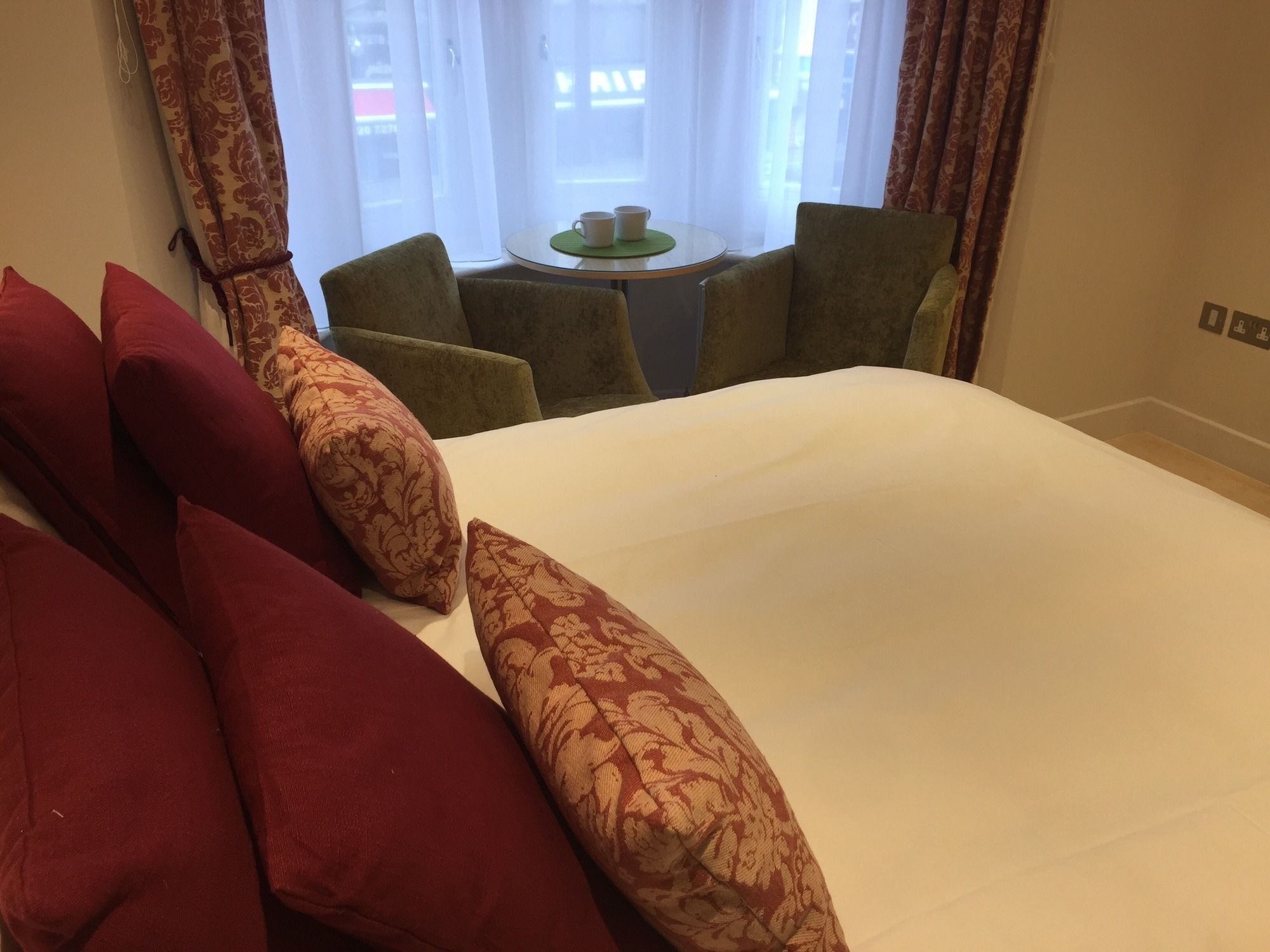 Hotel The Alma 3*