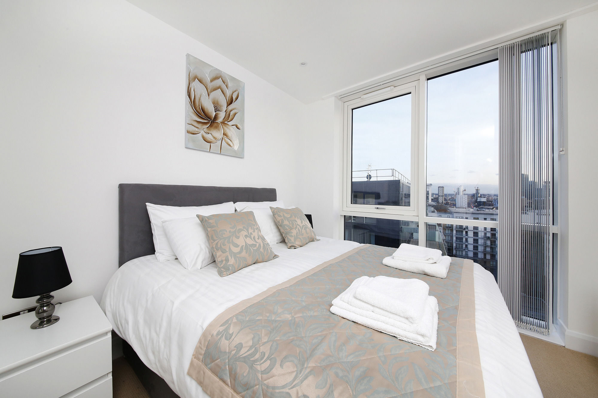 Devons Road By Citadel Apartment *