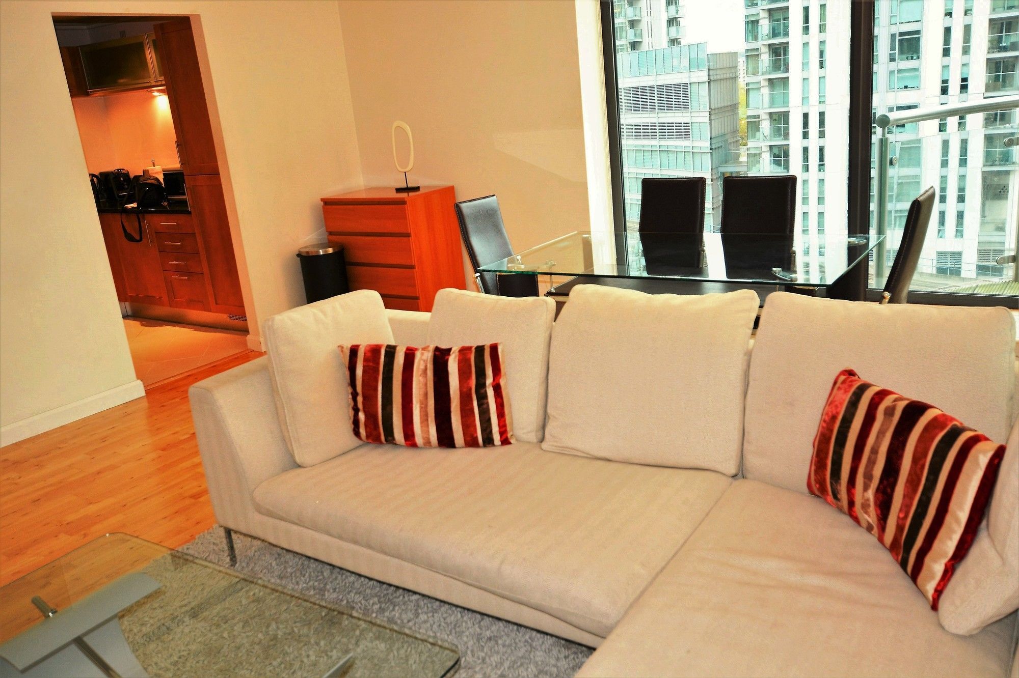 Zen - Canary Wharf Apartment