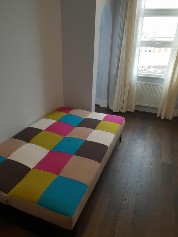 Lägenhet Entire Luxurious Flat Sleeps 4 Persons *