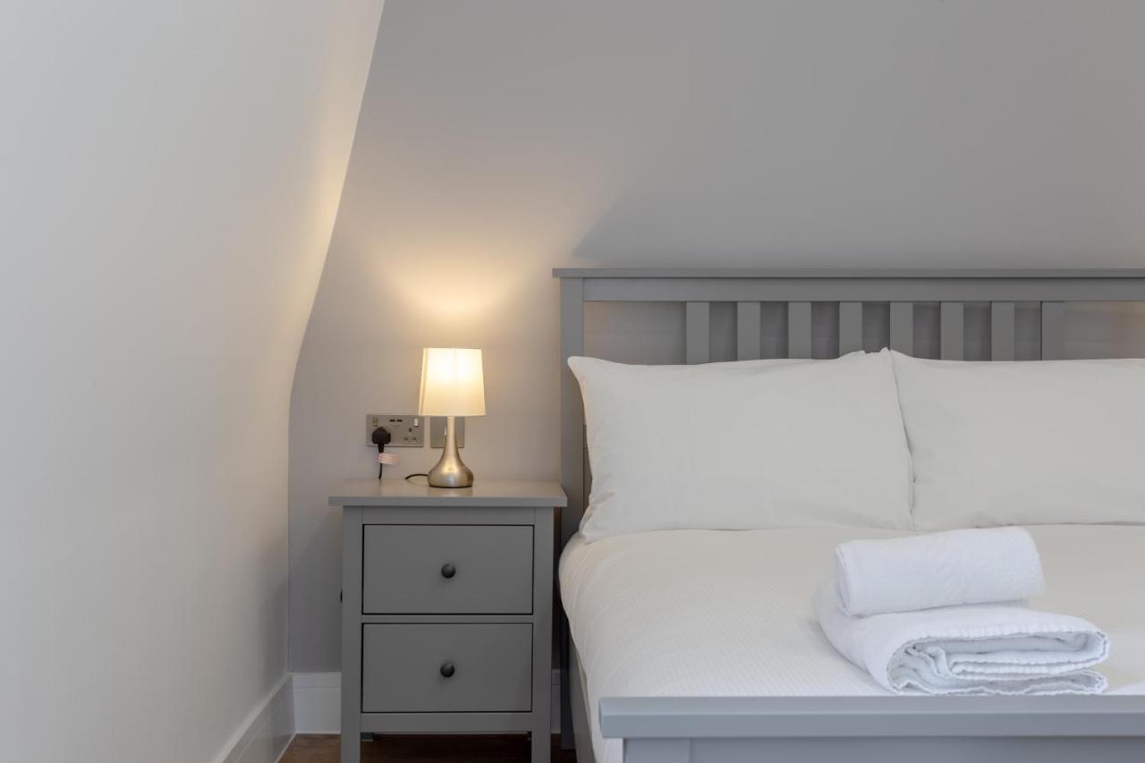Gorgeous Duplex Near Canary Wharf, Excel & O2 *