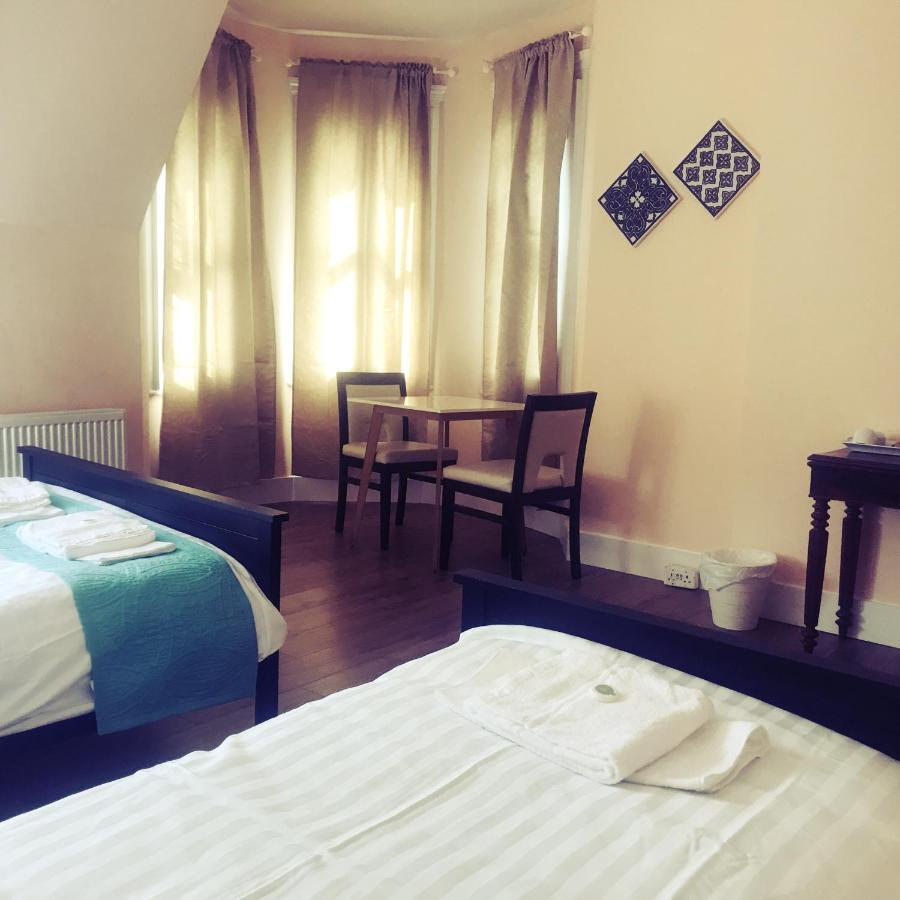 Tourian Lounge Hotel 3* London