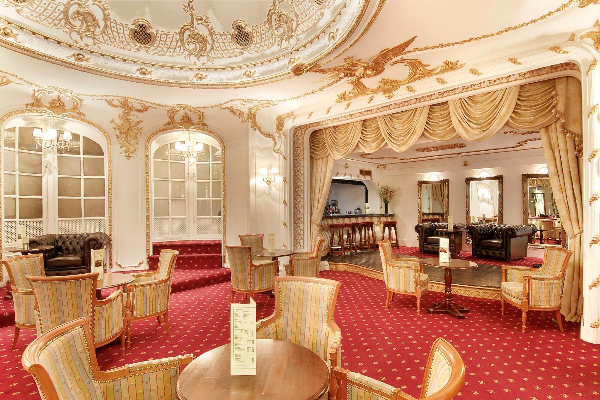 Grand Royale Hyde Park Hotel