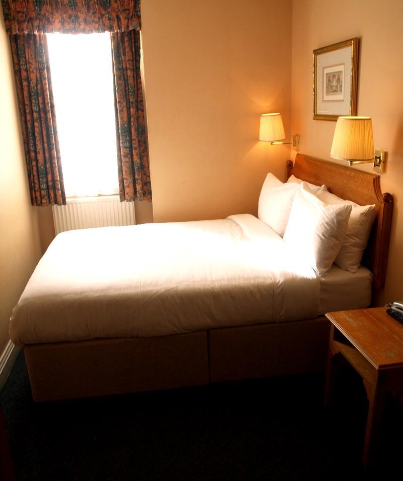Mornington Victor Belgravia 4*