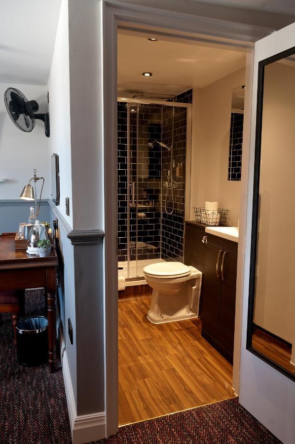Admiral Hardy Hotel London