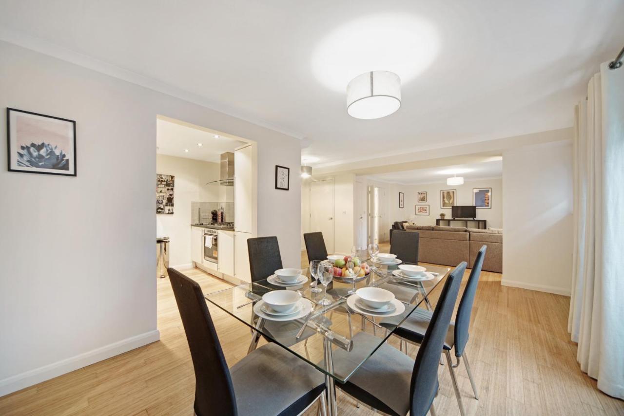 Appartement 2 Bed Chic Near Shoreditch & Liverpool St Free Wifi & Parking By Aparts Londen