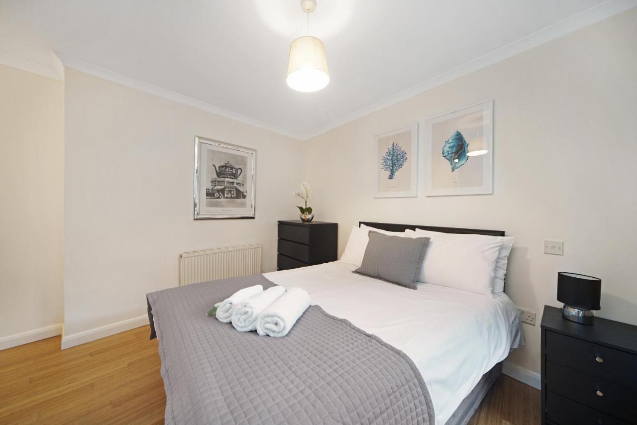 2 Bed Chic Near Shoreditch & Liverpool St Free Wifi & Parking By Aparts * Londen