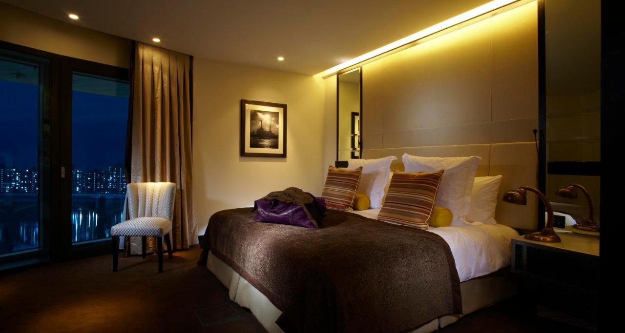Crowne Plaza Battersea Hotel London