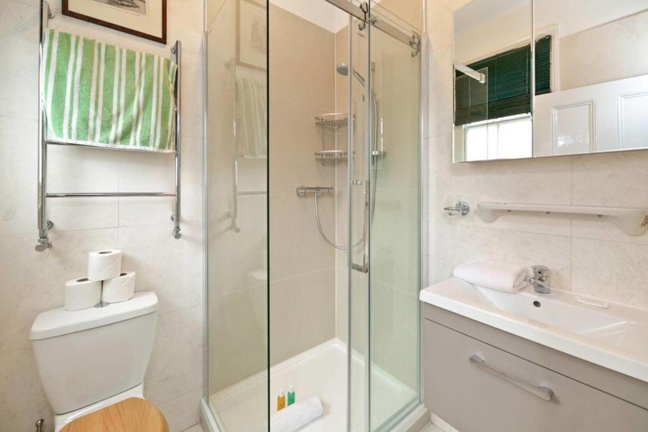 New Gorgeous 5 Bed Victorian House In Hammersmith Feriehus