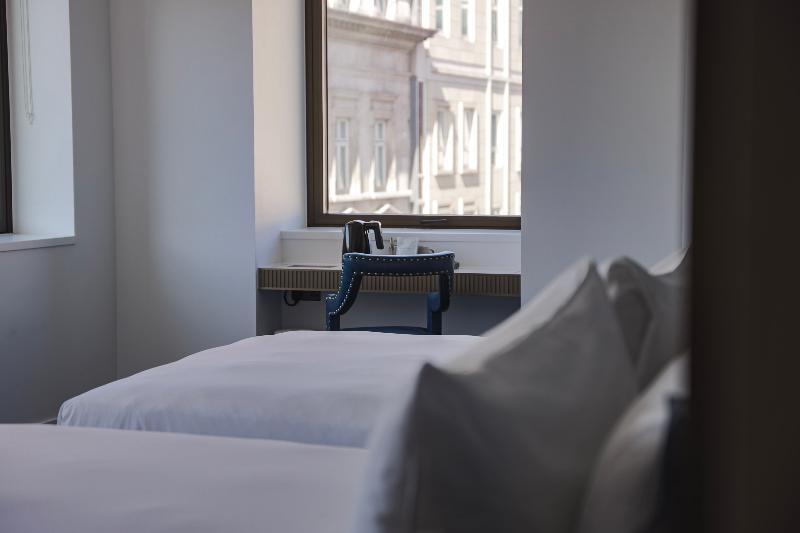 Page8, Page Hotel