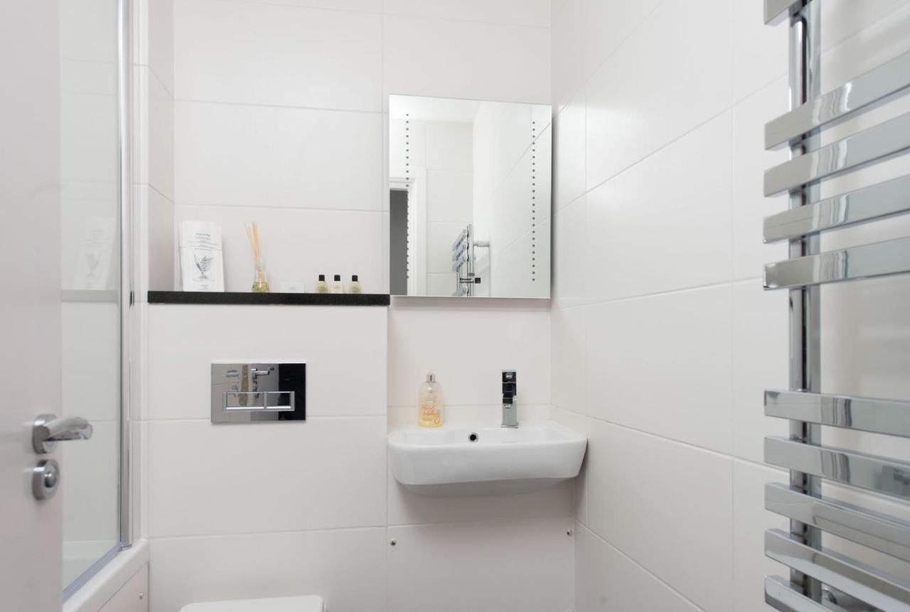 Holiday home Mulberry Flat 2 - Two Bedroom 1st Floor By Living London