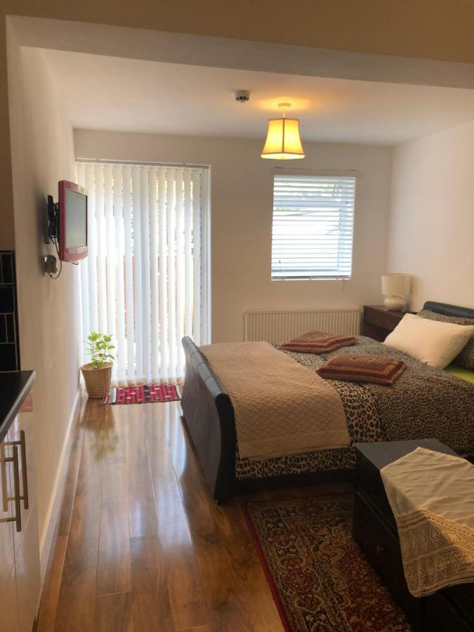 Eltham Flat Apartment *