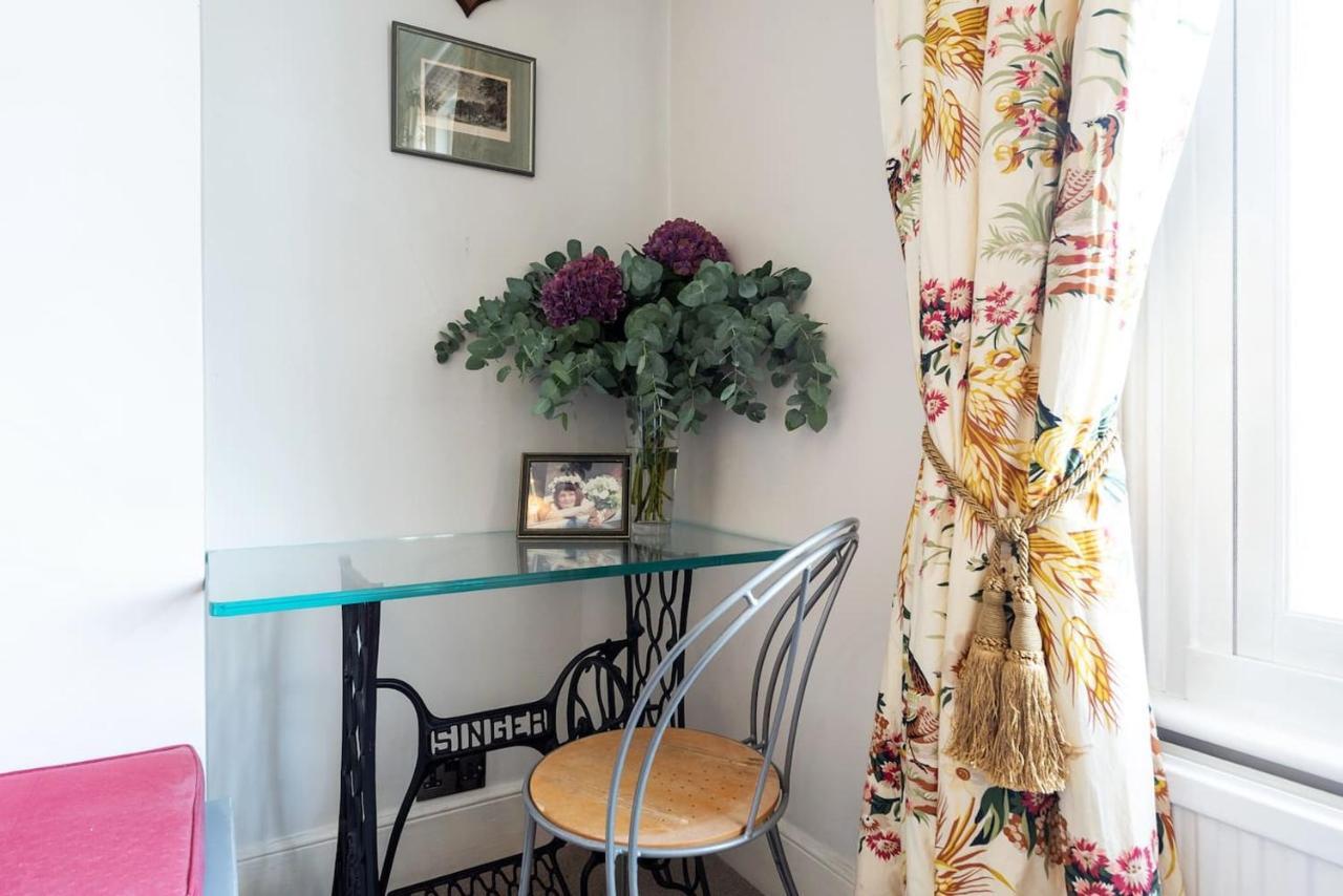 Short Term Let In Fulham * Londra