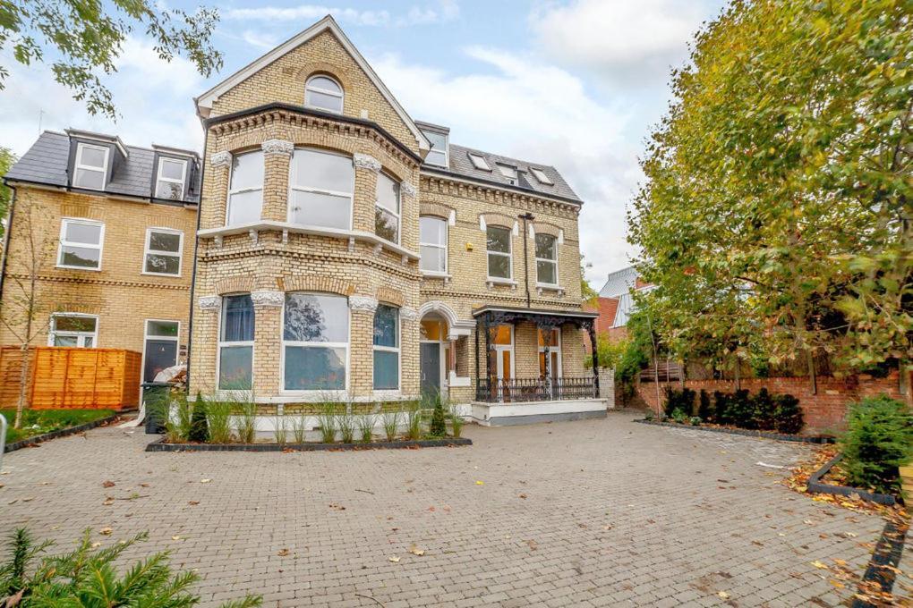 Apartment Modern And Light 2 Bed Flat In Sw2