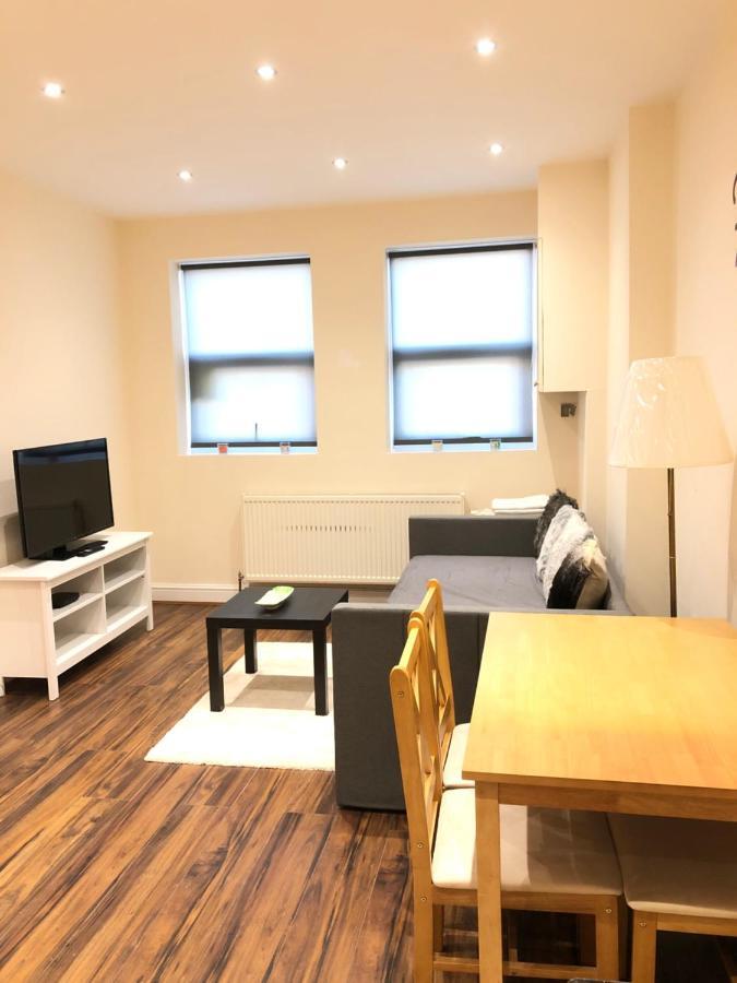 Apartment Greater Holiday Let @ Hanwell