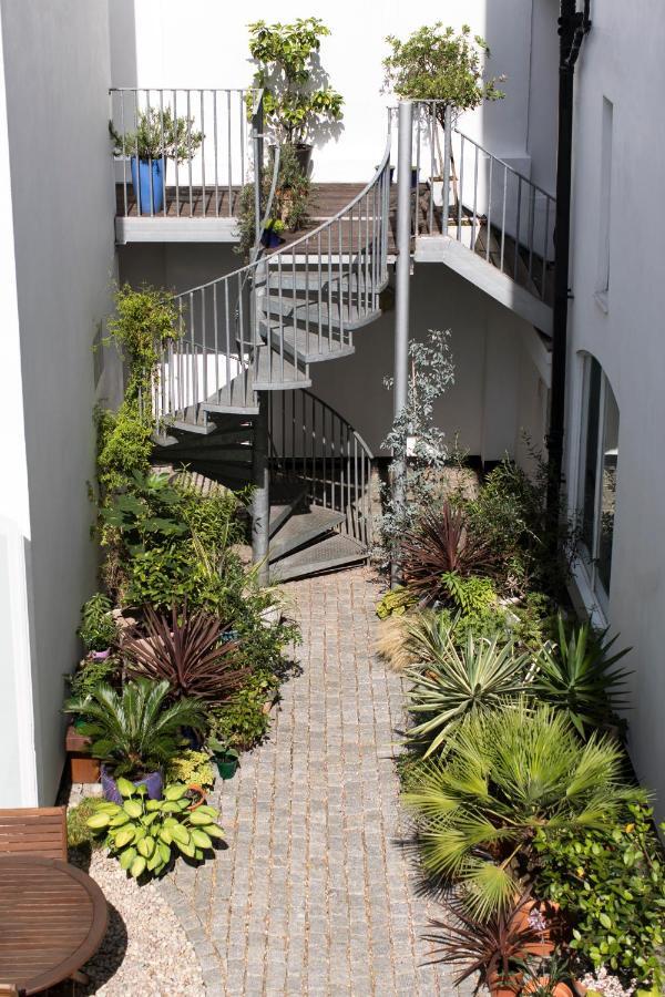 N1 Apartment