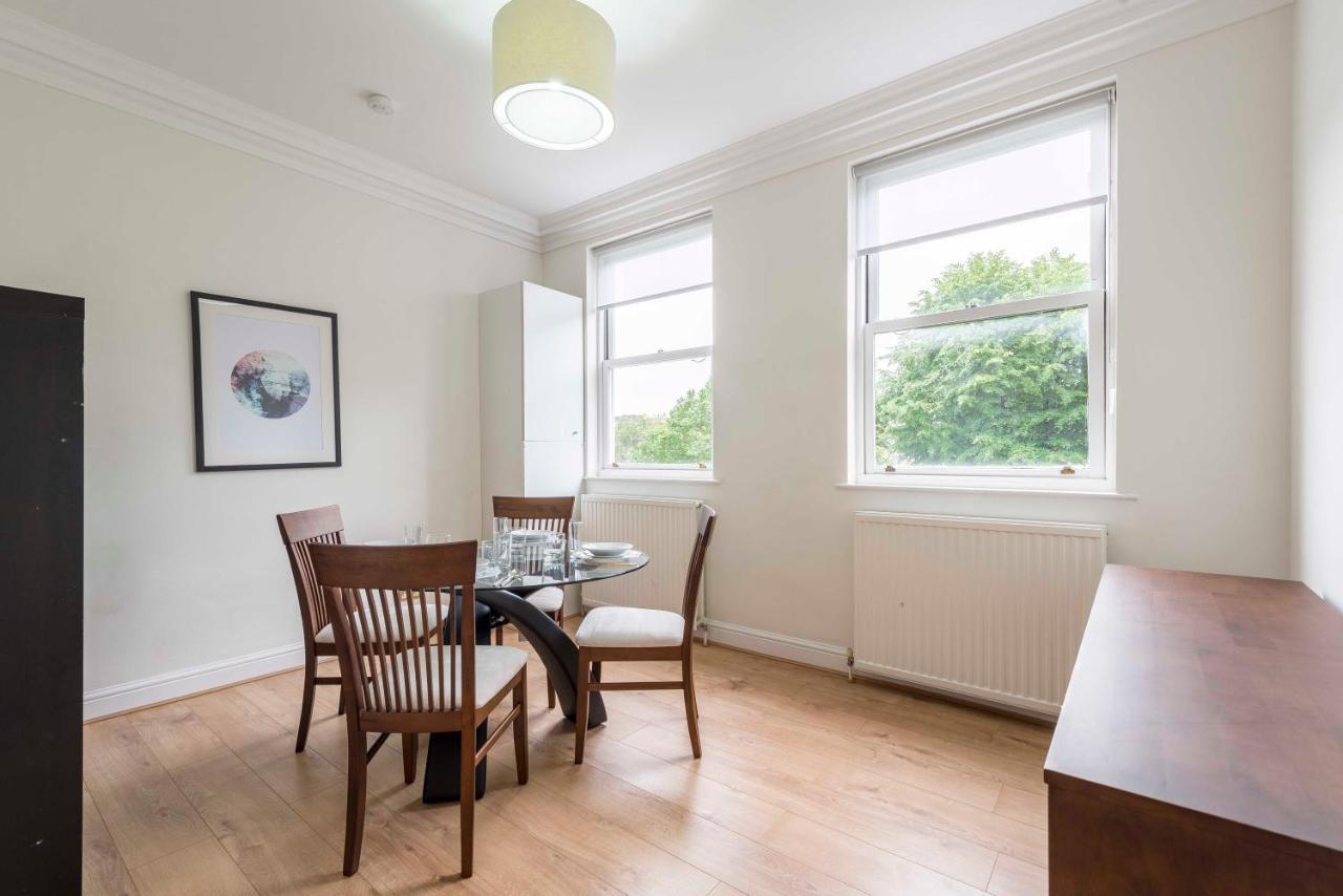 Apartment Somerset Court Kensington