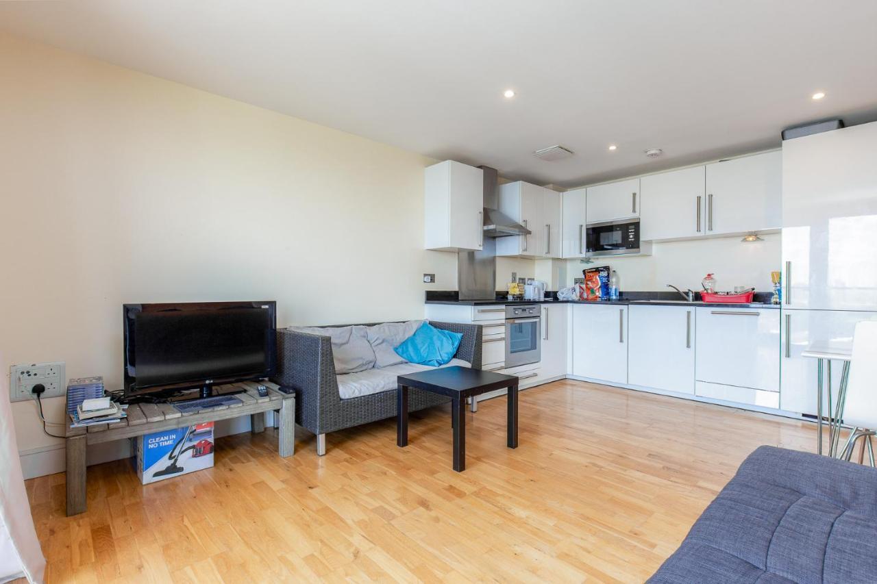 Guest house Park View London