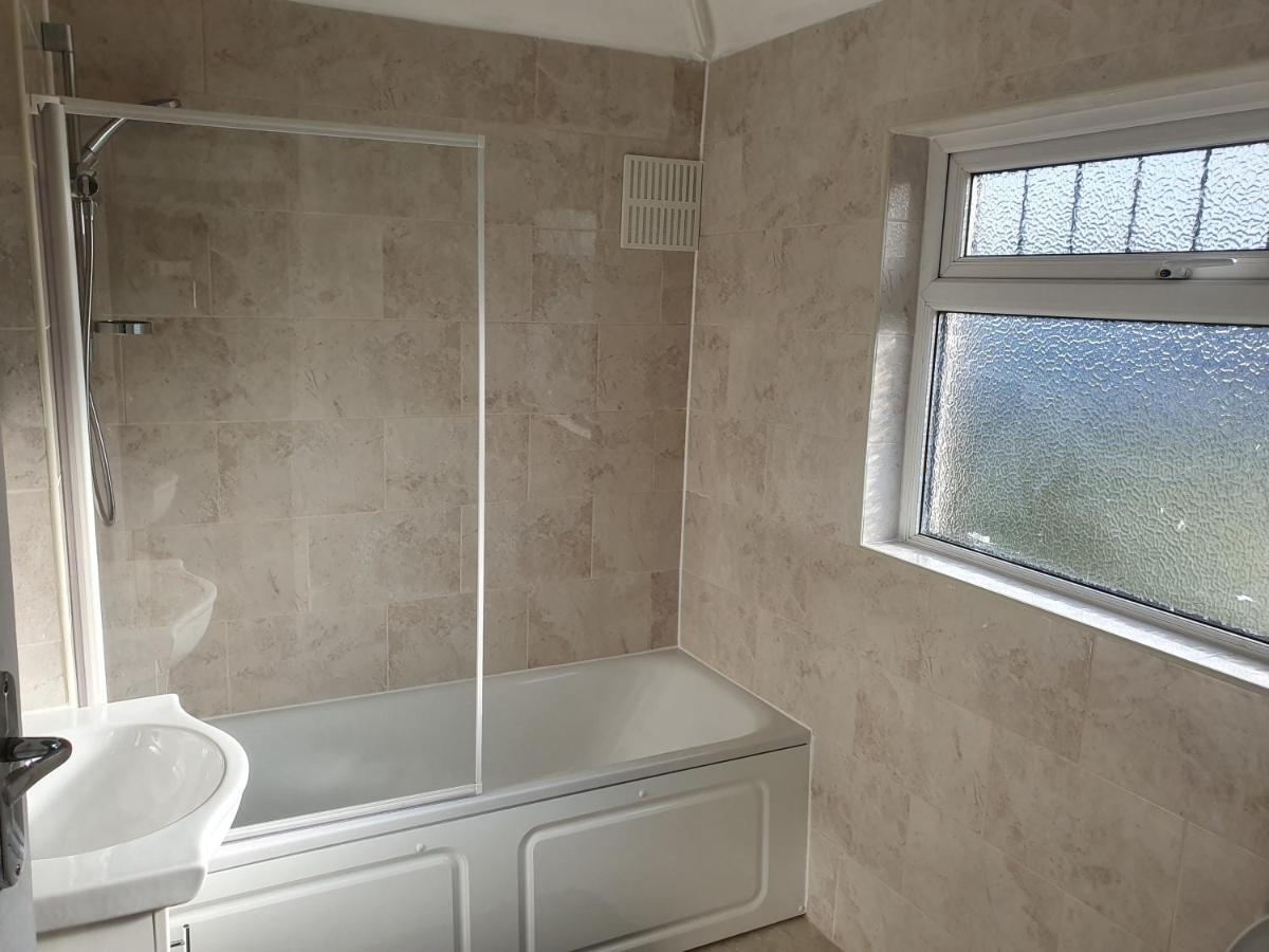 Hébergement de vacances Elegant House 10 Minutes Walk To Wembley Stadium *