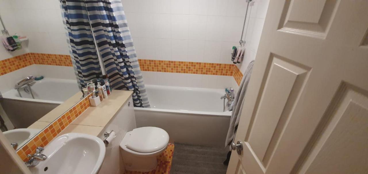 Vauxhall Walk Guest house *