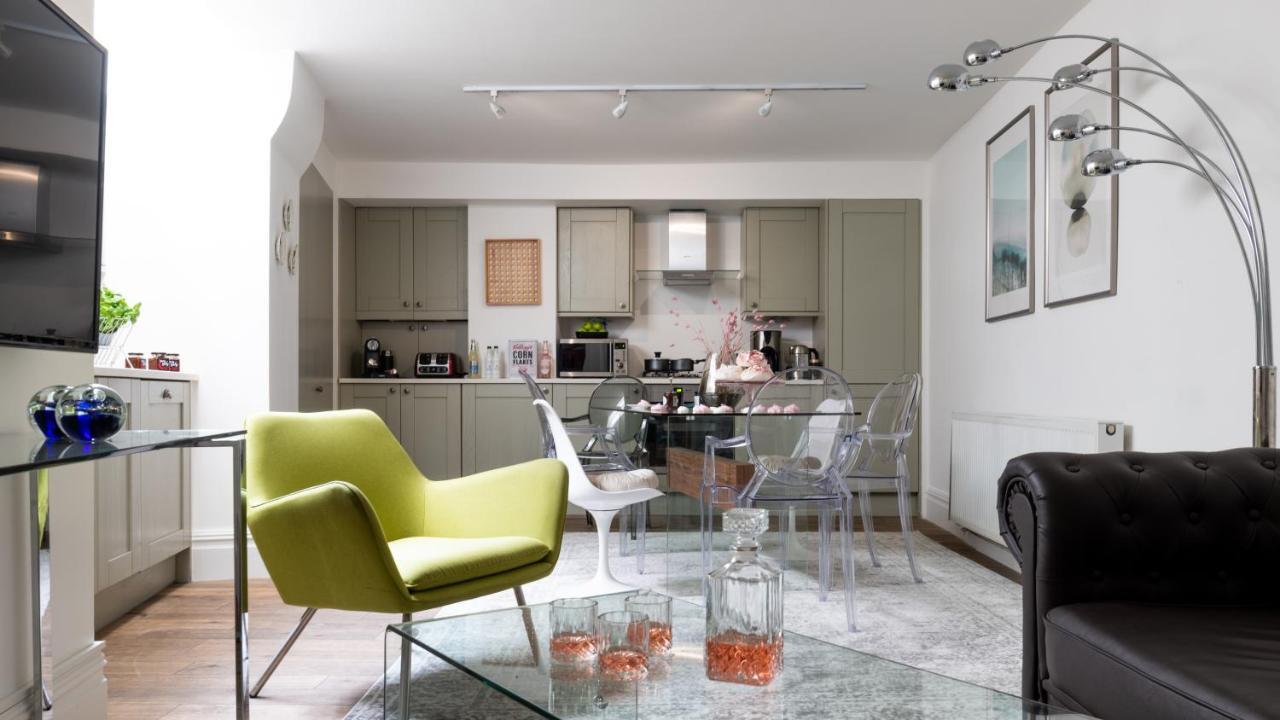 Phenomenal 5bedroom Design House For Nomads Xxl Groups * Londra
