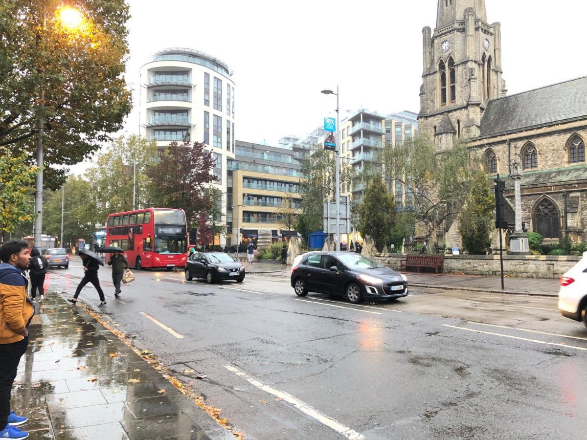 Apartment Greater Holiday Let @ Hanwell *