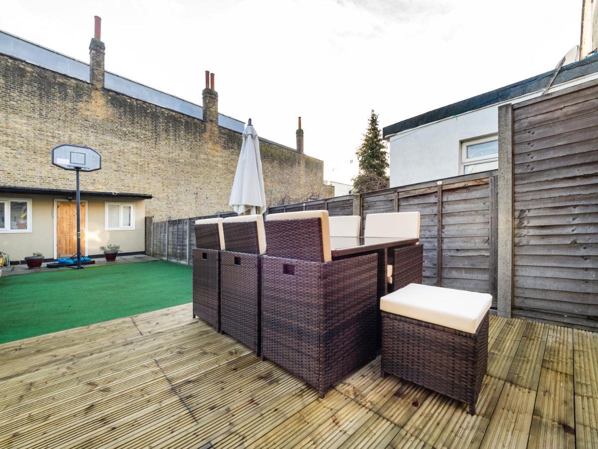 Lt The Gate House * Londen