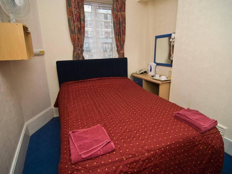 Boston Court 3* Londra