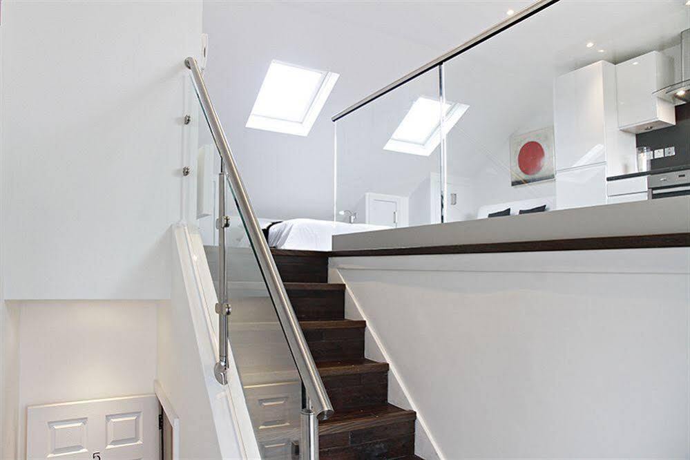 Lets Apartment *