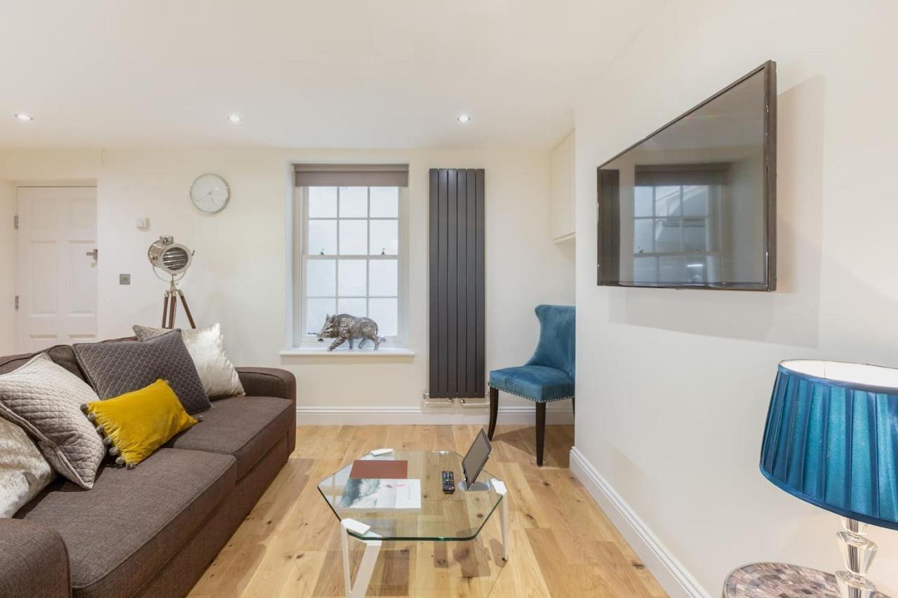 Apartment Luxury Apartment, Next To Paddington Station! London