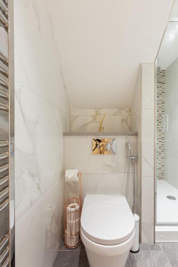 Luxury Apartment, Next To Paddington Station! London
