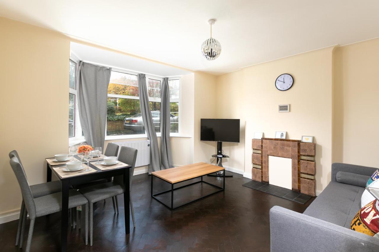 Cozy Near Alexandra Palace * London